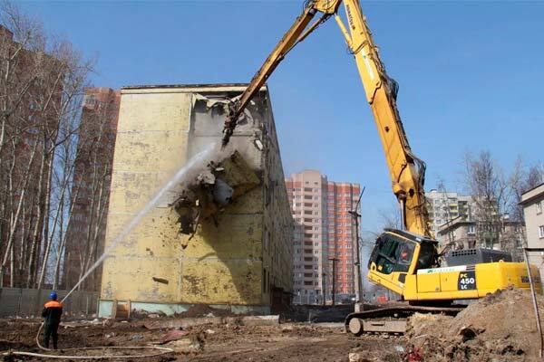 Демонтаж зданий в Рязани